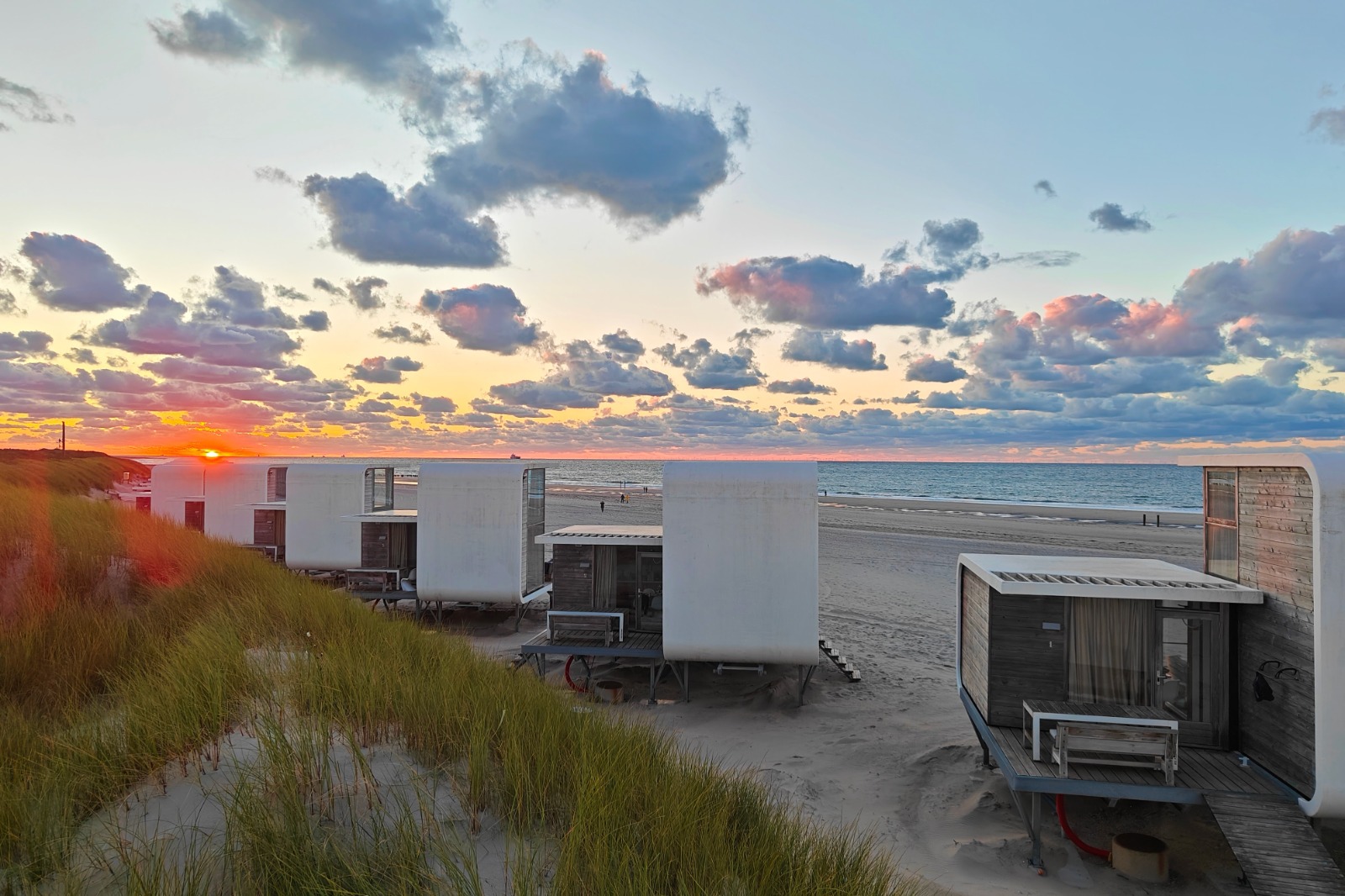 Strandhuisje in Nieuwvliet, Zeeland – zeezicht, foto 1